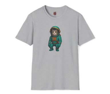Camiseta gris con diseño de gato astronauta