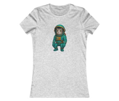 Cat in Astronaut Suit Graphic T-Shirt