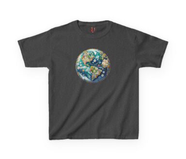 Graphic Earth Design T-Shirt