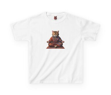 Modèle de t-shirt avec chat en méditation