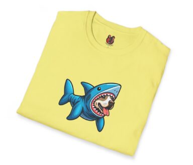 Camiseta amarilla con diseño de perro tiburón