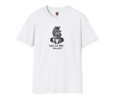 Camiseta blanca con diseño gráfico